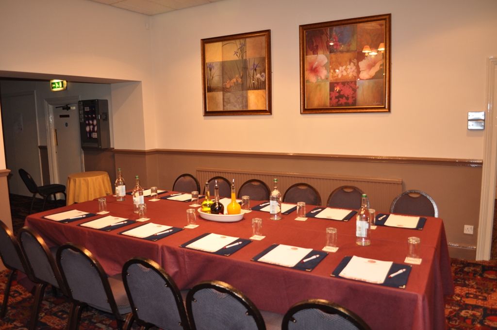 Healds Hall Hotel Cleckheaton Instalações foto
